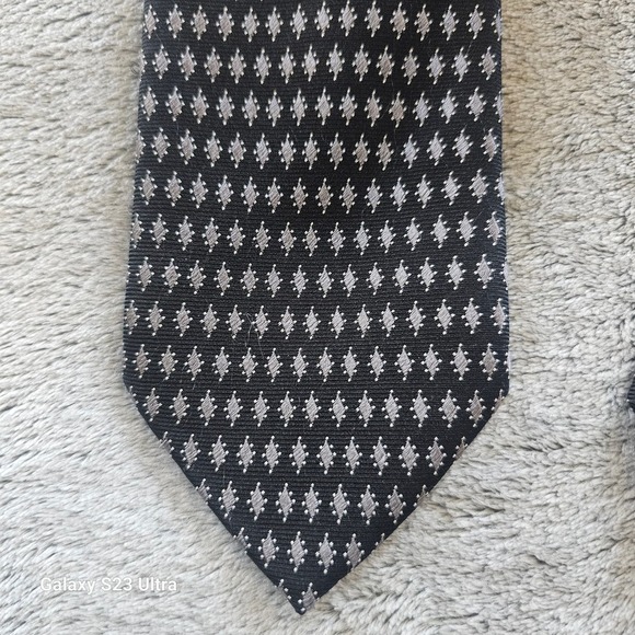 Oscar, Oscar de la Renta tie necktie black white geometric design, 60", silk - Picture 2 of 6